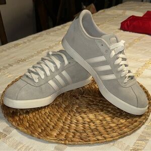 Adidas Neo Court Sneakers in Light Gray